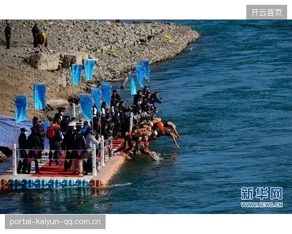 冲浪世界杯决赛在风暴中上演——极限挑战与无畏精神的巅峰对决