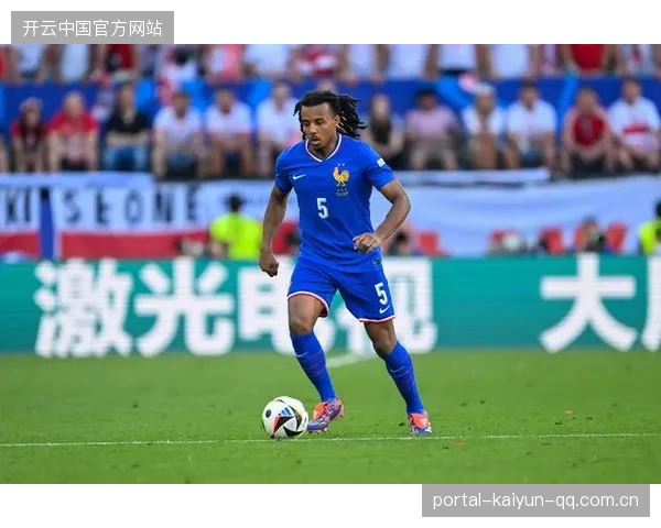 孔德自摆乌龙成赛季转折点，巴萨防线崩盘警报